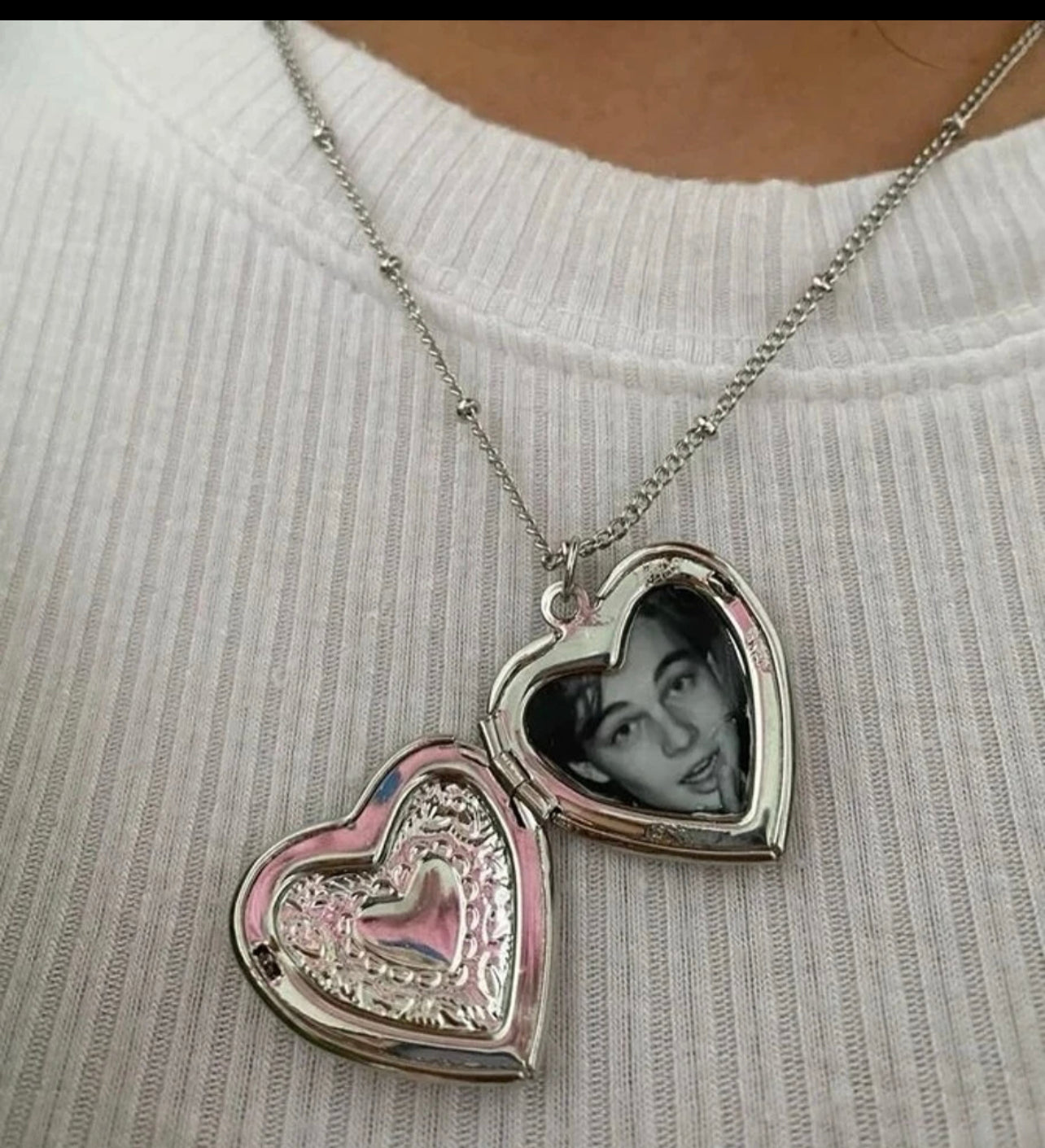 Minimalist stainless steel Heart pendant Necklace