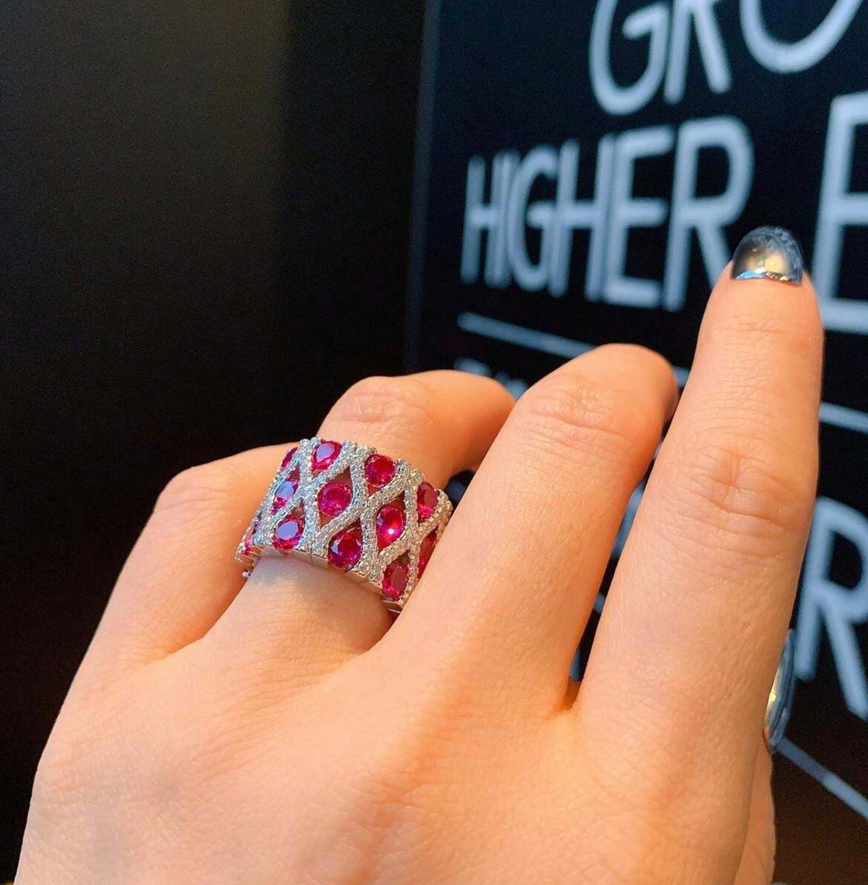 Vintage ring suitable for women’s Dally Wear
